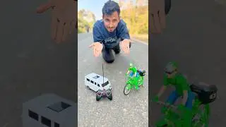 Mini cycle vs Remote control racing van Unboxing