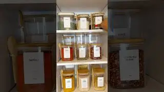 Upgrading my spice jars! #kitchen #kitchenorganization #spicejars #spiceorganization #shortvideo