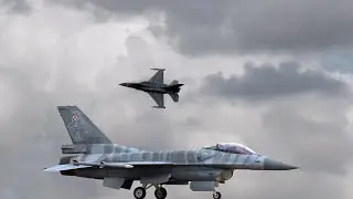 RIAT 2025 - Saturday - Polish F-16 Tiger Demo Team