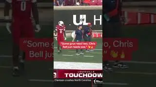 Insane one-handed catch by Chris Bell 🔥