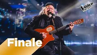 Alessandro canta 