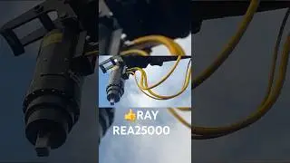RAY 25000: РВД в безопасности! #shorts  #спецтехника #экскаватор #бурилка