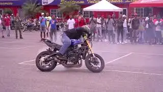Crazy bike stunts in Jamaica by stunter 13💯