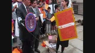 Council Member Van Bramer Collects Over 200,000 Materials To Save Libraries