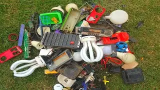 Breaking and opening toys and dc motor fan Finding the coolest toys t4