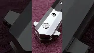 Flipper ball bearing folding knife
