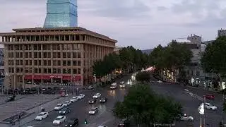 View of the Rose Revolution Square in Tbilisi - Вид на площадь Революции Роз в Тбилиси