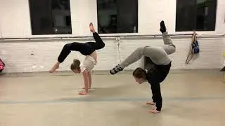 Handstands Belle Lignes