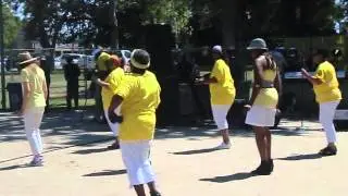 Hips Swinging Blues line dance