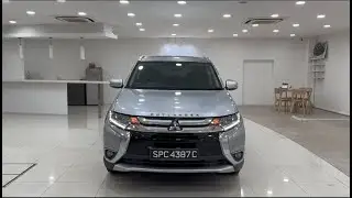 Mitsubishi Outlander 2.4 CVT 4WD Sunroof Facelift 2016 Silver Rear Screen Android Player - SPC4387C