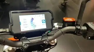 Ktm Duke 125 2018 walk around eicma milano