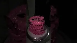 Glitter cake trend 2025 #glittercake #glitter #21stbirthday