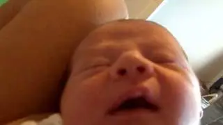 Lucas bebado depois de mamar