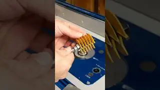 That's the worst #router bit I ever bought - #joinery #routertable #fingerjoint