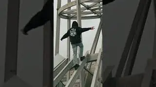 This guy knows no fear #drone #rooftop