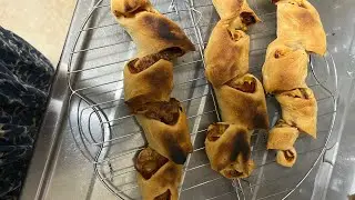 44.ベーコンエピに挑戦の巻ーlow visionでも楽しくcooking・声のお料理日記；意外に簡単、醗酵に時間がかかります。ハサミを入れう角度は45度ー30度