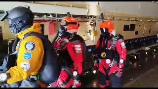 Первый в мире прыжок из стратосферы с парашютом на Северный полюс сделали три россиянина
