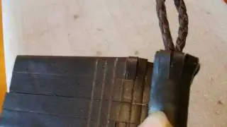 COMO HACER EL NUDO MOSQUERO O BORLA DE CUERO.