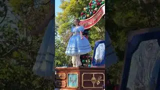 Christmas Parade Dancing Skills