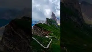 So how exactly do you visit Seceda ?! #krutyaktravel #visitseceda #southtyrol