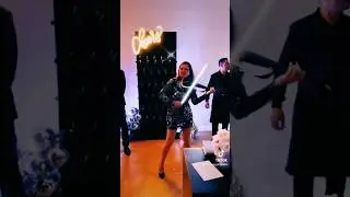 #violinmusic f&uuml;r Firmen Feier - Dj & #Geigerin Anna Gold mit LED #violin