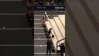 Photo finish between Melissa Peacock and Sam Belliveauu on the power stairs 📸