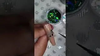 Festive Holiday Nails Collection #greenchristmasnails