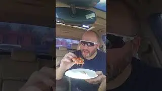 Ohio Pie Co. deluxe pizza review.
