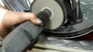 Felge auf Hochglanz polieren mit Bohrmaschine