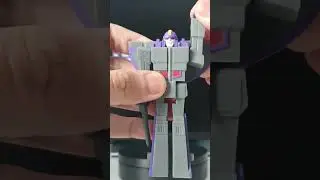 #super7 #reactionfigures #transformers #decpticons #triplechanger #astrotrain