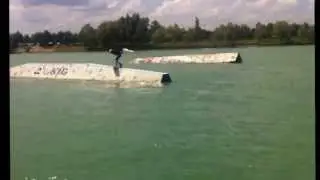 Oliv&eacute;r Orb&aacute;n wakeboarding
