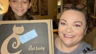 Crazy Catlady Box - October 2023