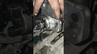 OIL VACUUM PUMP LEAKE PROBLEM #car #automobile #cargarage #mechanic #carservice #breeza #swift