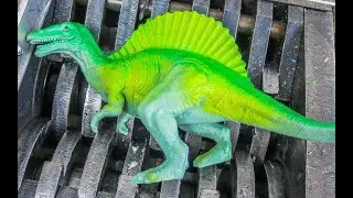SHREDDING GIANT DINOSAURS! OLD DINOSAURS DESTROYED AND RECYCLED!
