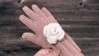 Knitted ❤️ Ladies Gloves 🧤 with straight needles