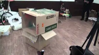 Micro MultiCopter Pass through a box