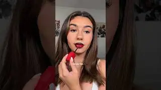 the easiest vampy lips for halloween
