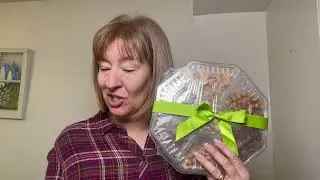 Nuts Gift Box Review