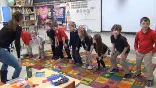 20160218 Spanish StJoes KinderAM Paloma 04 CuandoUnAmigoBaila AnnotatedWithLocation