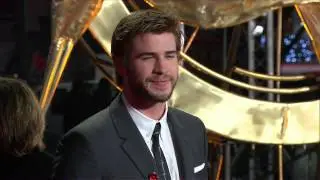 The Hunger Games: Catching Fire: Liam Hemsworth Premiere Arrival & Fashion | ScreenSlam