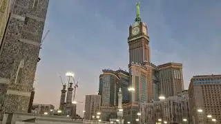 Worshippers breaking fast Ramadan 2023 Masjid Al Haram