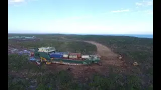 Re-floating of the Emerald Express in the Bahamas in 2015