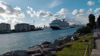 250 Cruise ship Carnival Horizon Departing Port Miami New Phone