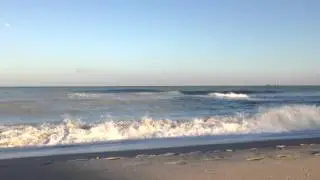 High Tide, lots of waves on Miami beach