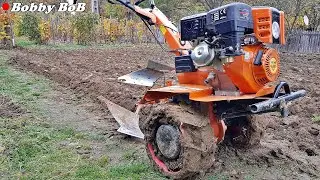 Motosapa - la arat / Plowing two-wheel tractor