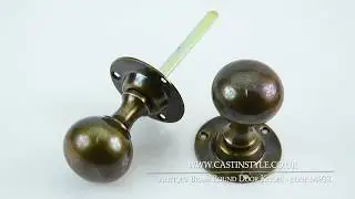 D4933 Antique Brass Round Door Knobs