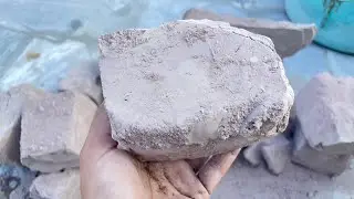 “Relaxing Red Mud Floor Crumbling ASMR for Deep Sleep & Stress Relief”
