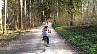 Velo fahren mit Familie....