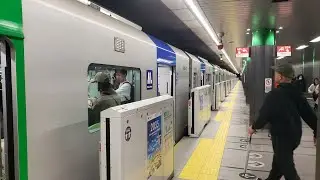 Andando de trem em Osaka / Riding trains in Osaka