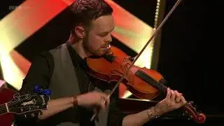 The Armagh Pipers Club - Charlie Rue,Dawn Wall & Gold Reel
